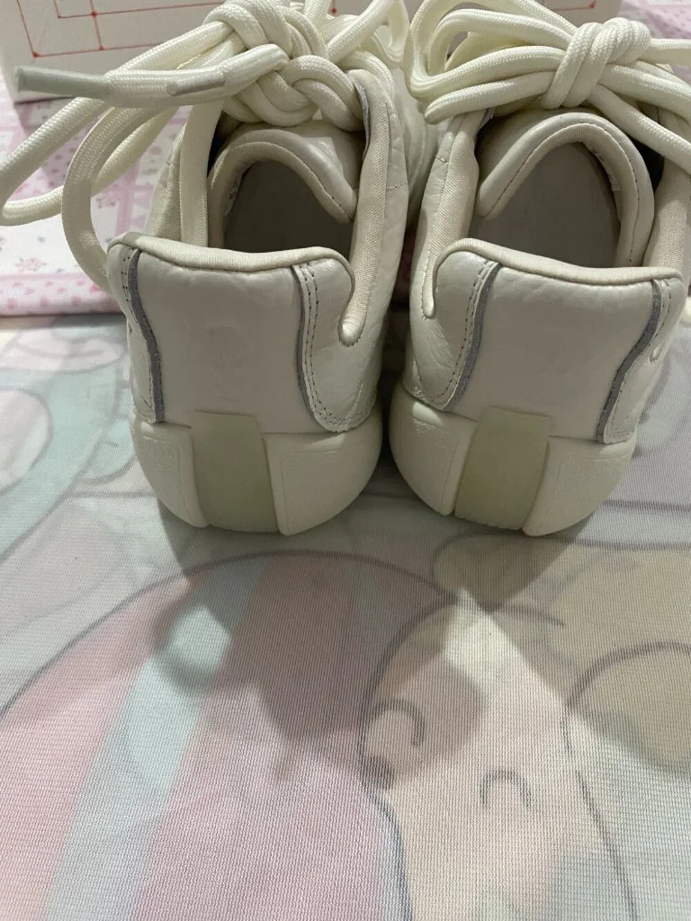 Alexander McQueen Cream Lace-Up Sneakers